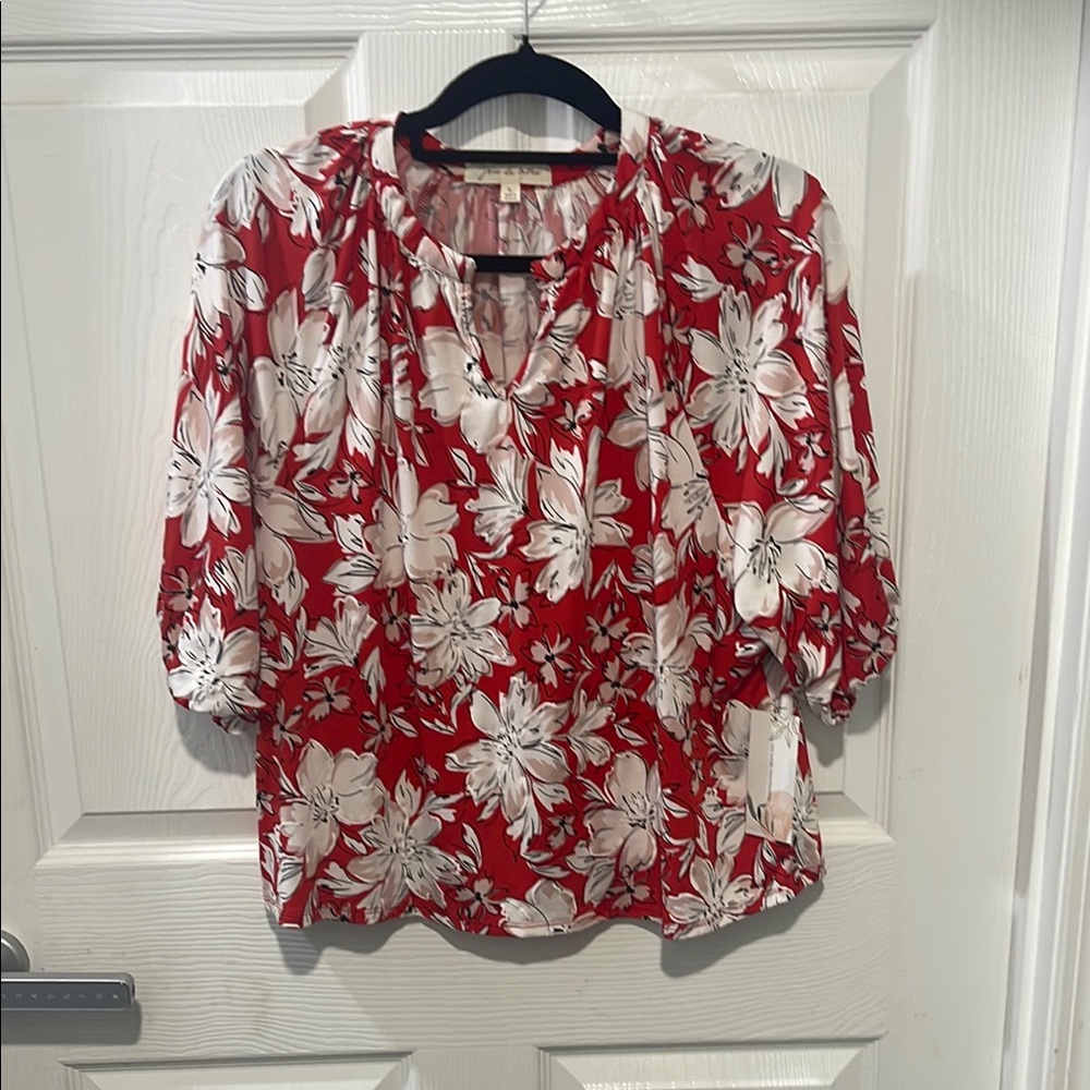 Joie de Vivre Floral Red and White Women's Top